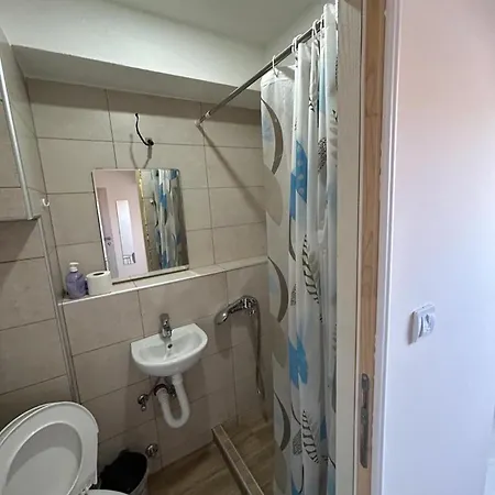 Nikola Apartment
