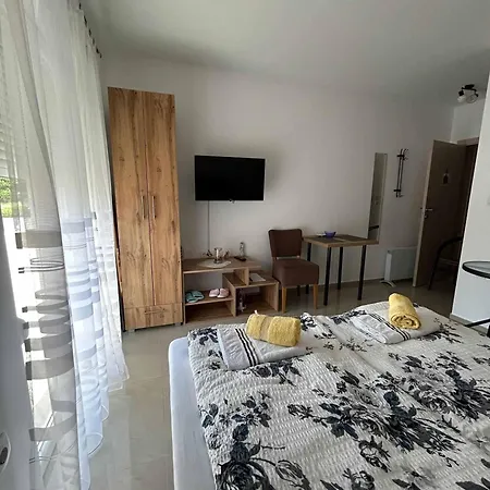 Nikola アパート ソコバニャ